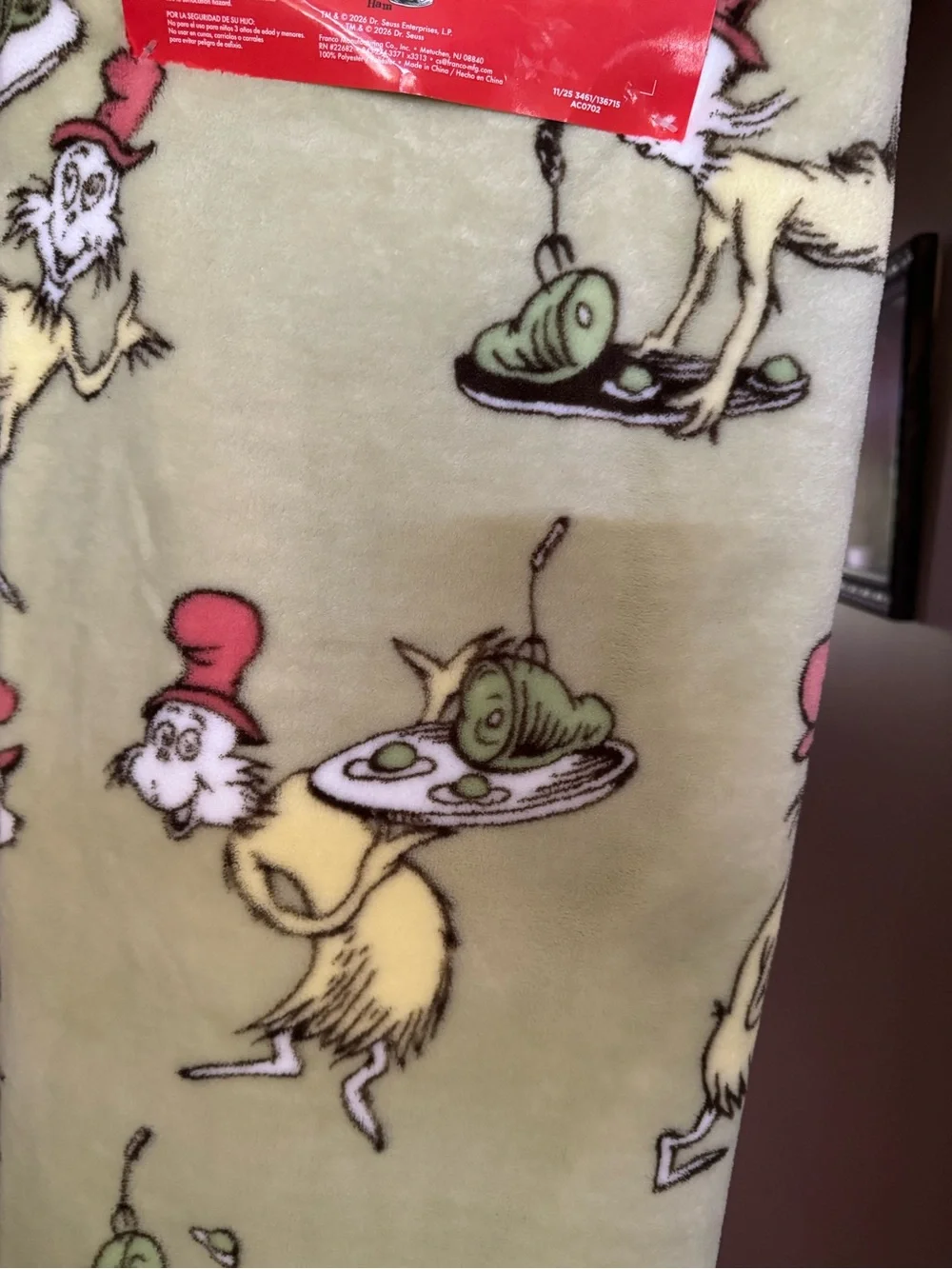 Dr. Seuss Blanket/Throw NWT